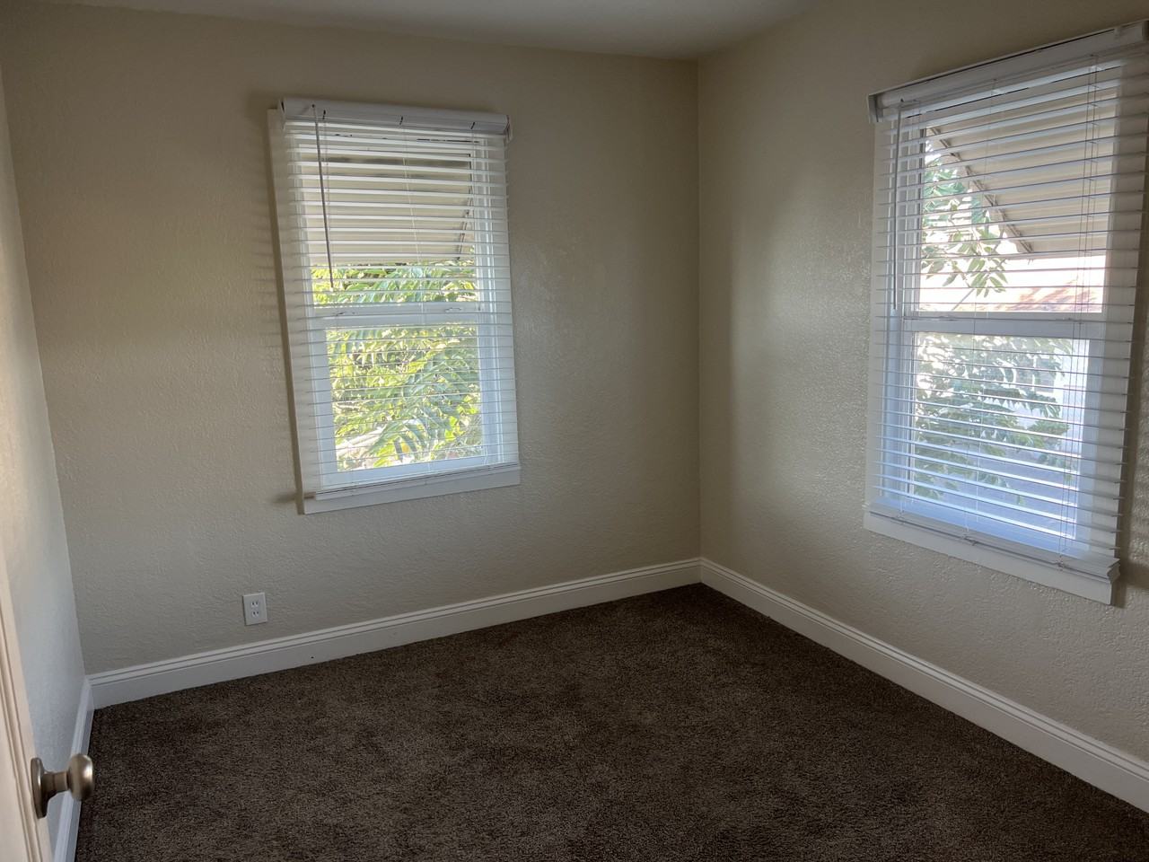 2408 Mitchs Ln - Photo 3 of 5