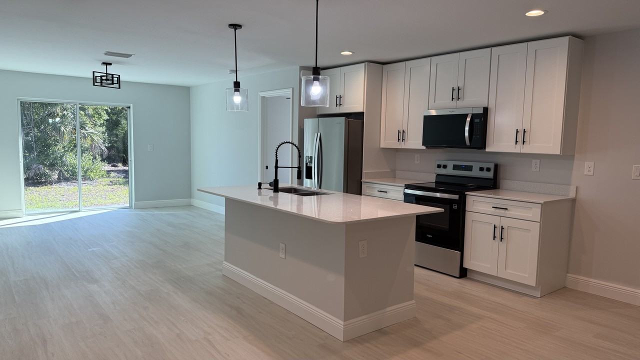 7052 Legion St - Photo 2 of 14