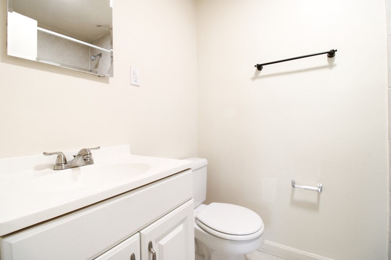 1242 Commonwealth Ave #41 - Photo 7 of 10