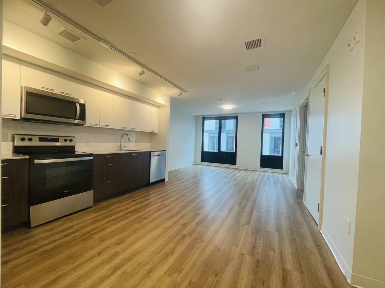 280 Western Ave #407 - Photo 4 of 27