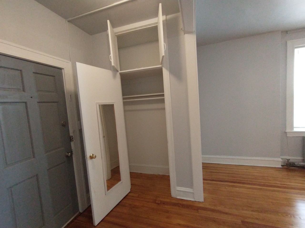 307 Dolphin St #2F - Photo 3 of 11