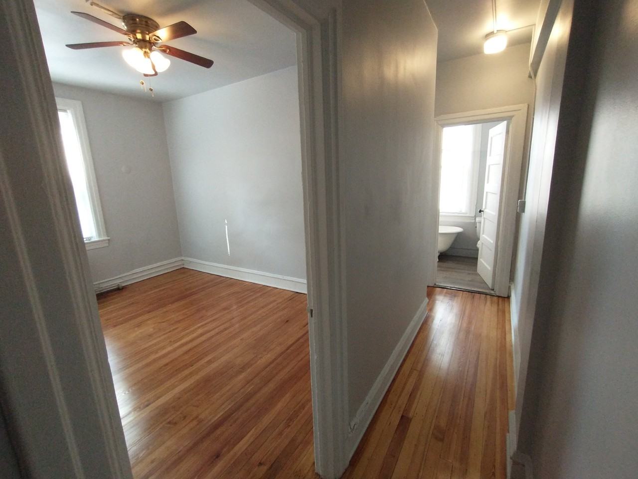 307 Dolphin St #2F - Photo 5 of 11