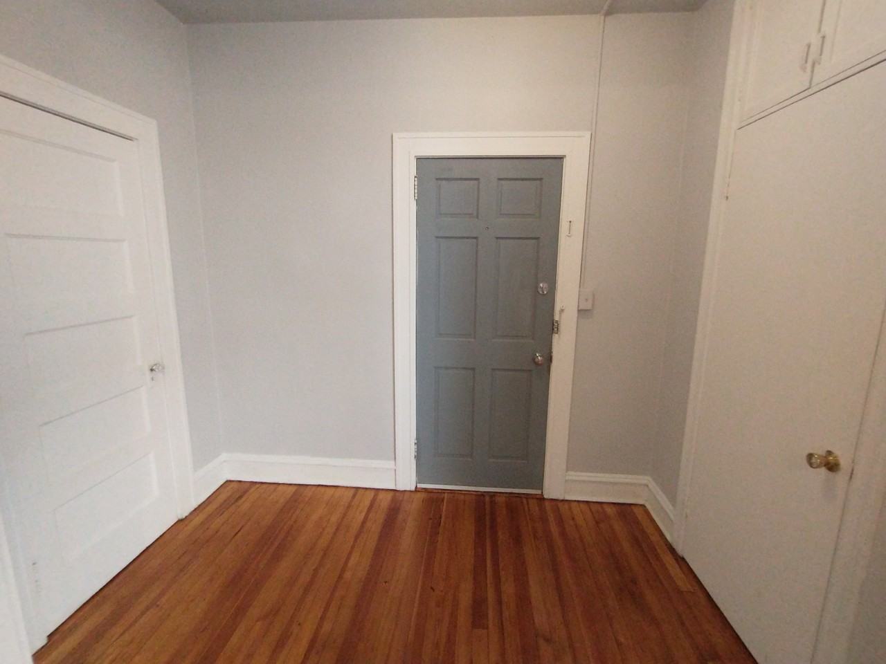 307 Dolphin St #2F - Photo 6 of 11