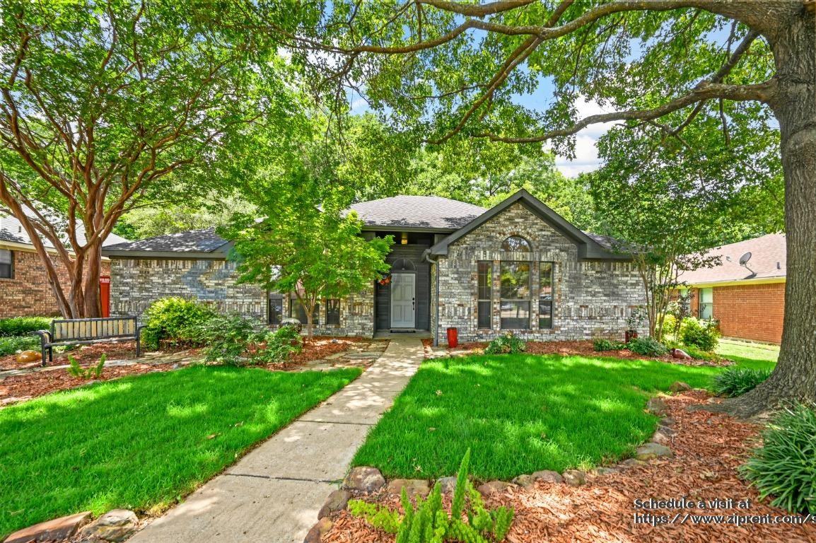 2029 Oakglen Drive - Photo 2 of 18