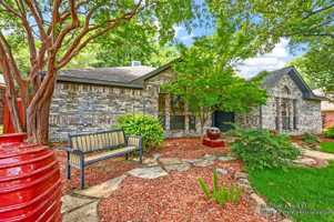 featured image of 2029 Oakglen Drive