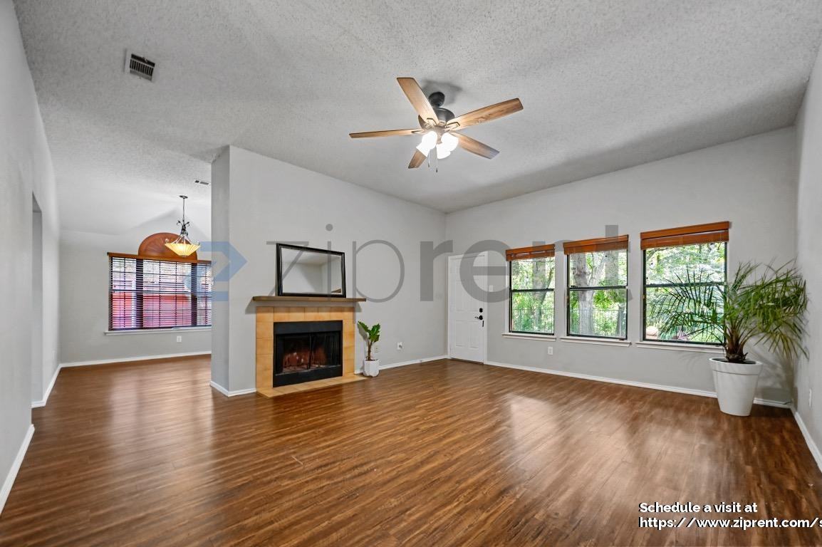 2029 Oakglen Drive - Photo 6 of 18