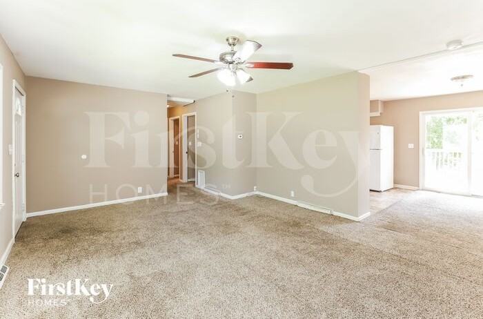 7804 Booth Ave - Photo 3 of 16