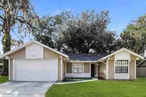 featured image of 647 Redwood Dr