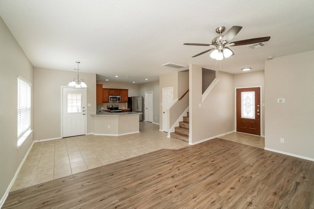 357 Saddlehorn Way - Photo 7 of 17
