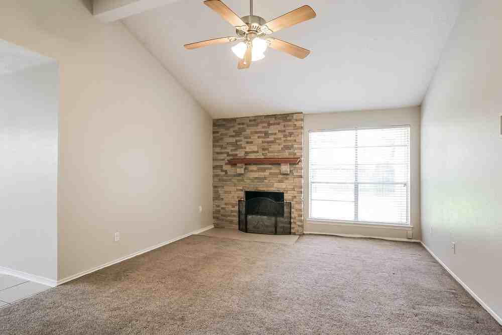 4306 Hickorygate Dr - Photo 3 of 16