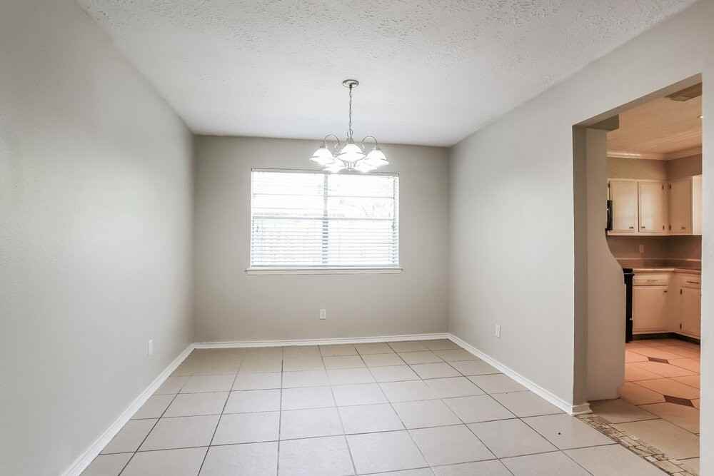 4306 Hickorygate Dr - Photo 5 of 16