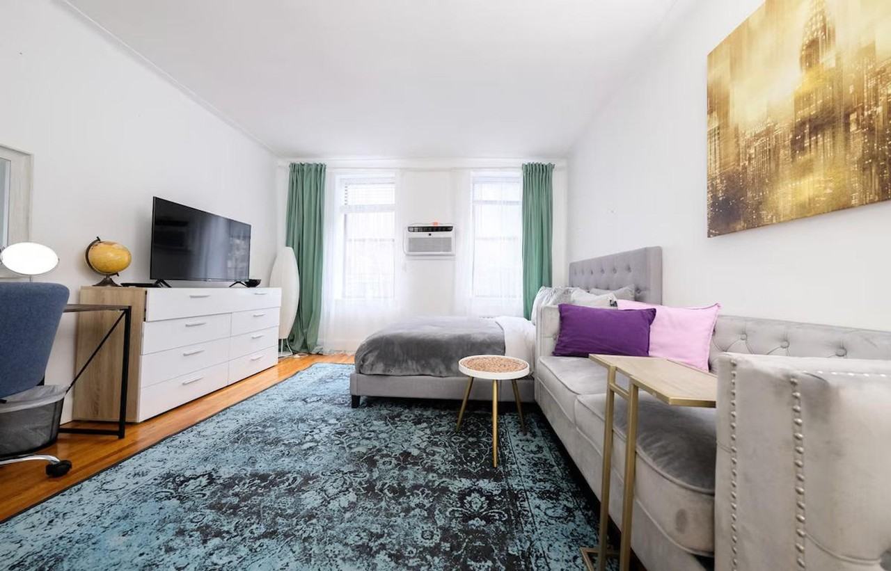 328 East 74th Street - Photo 4 of 79