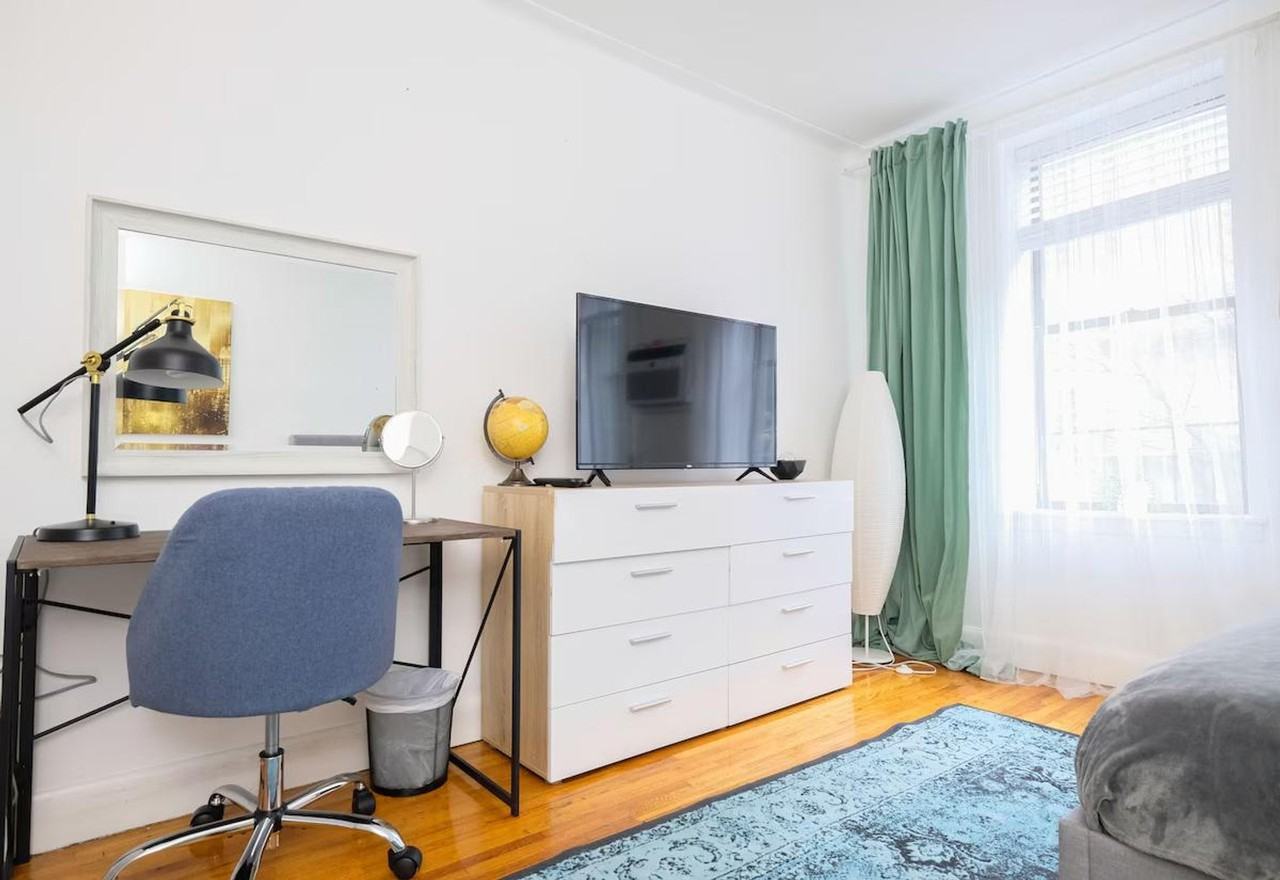 328 East 74th Street - Photo 5 of 79