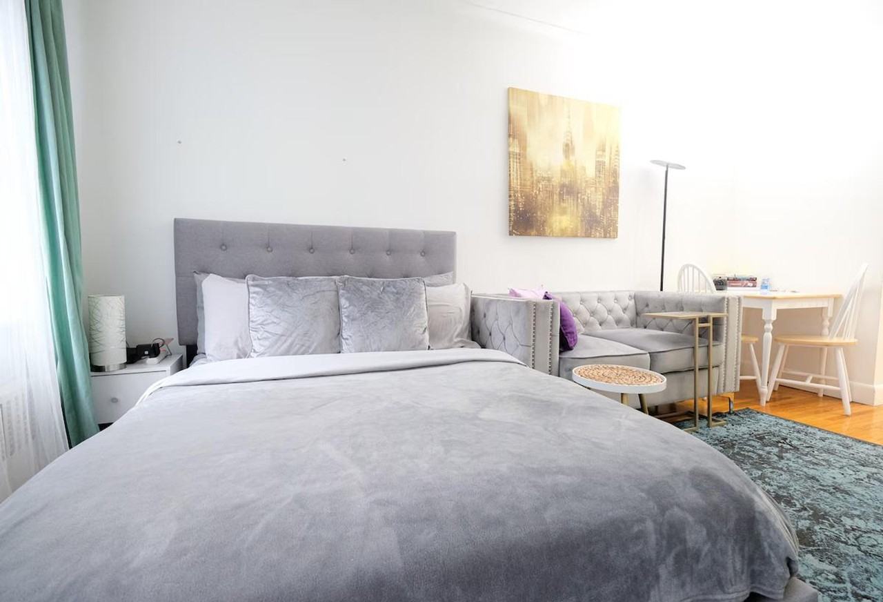 328 East 74th Street - Photo 6 of 79