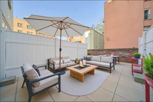 19 Saint Marks Pl - Photo 1 of 1