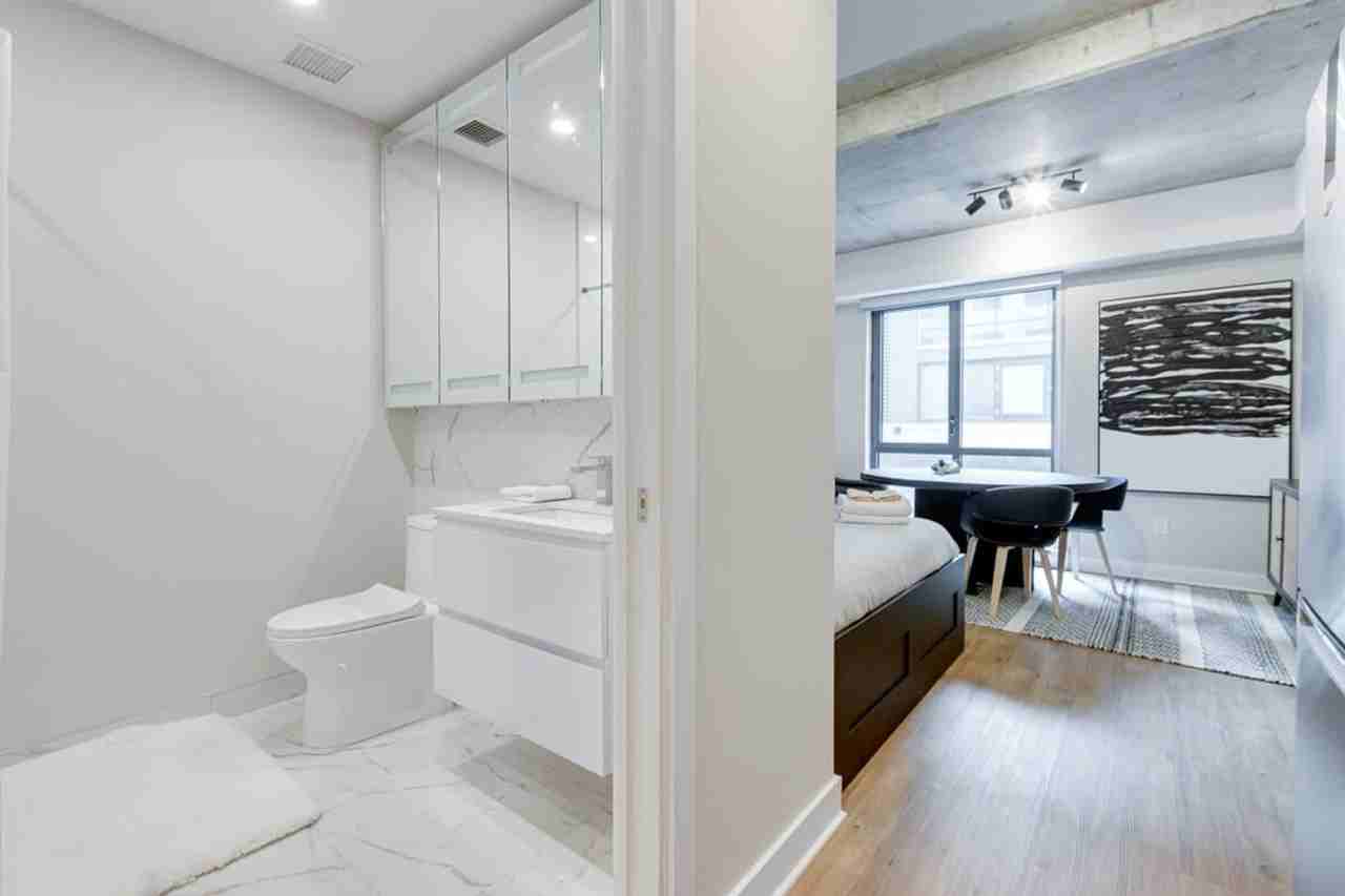 742 Rue William #1294671P - Photo 6 of 20