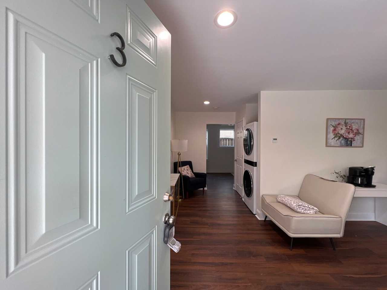 1215 Buncombe Rd #1234770P - Photo 3 of 24