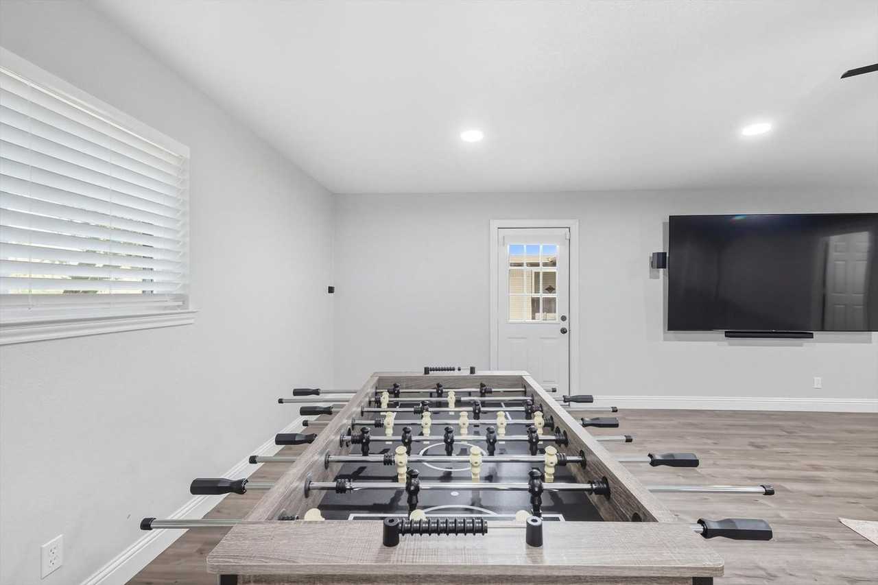 3667 High Rd #1302354P - Photo 5 of 50