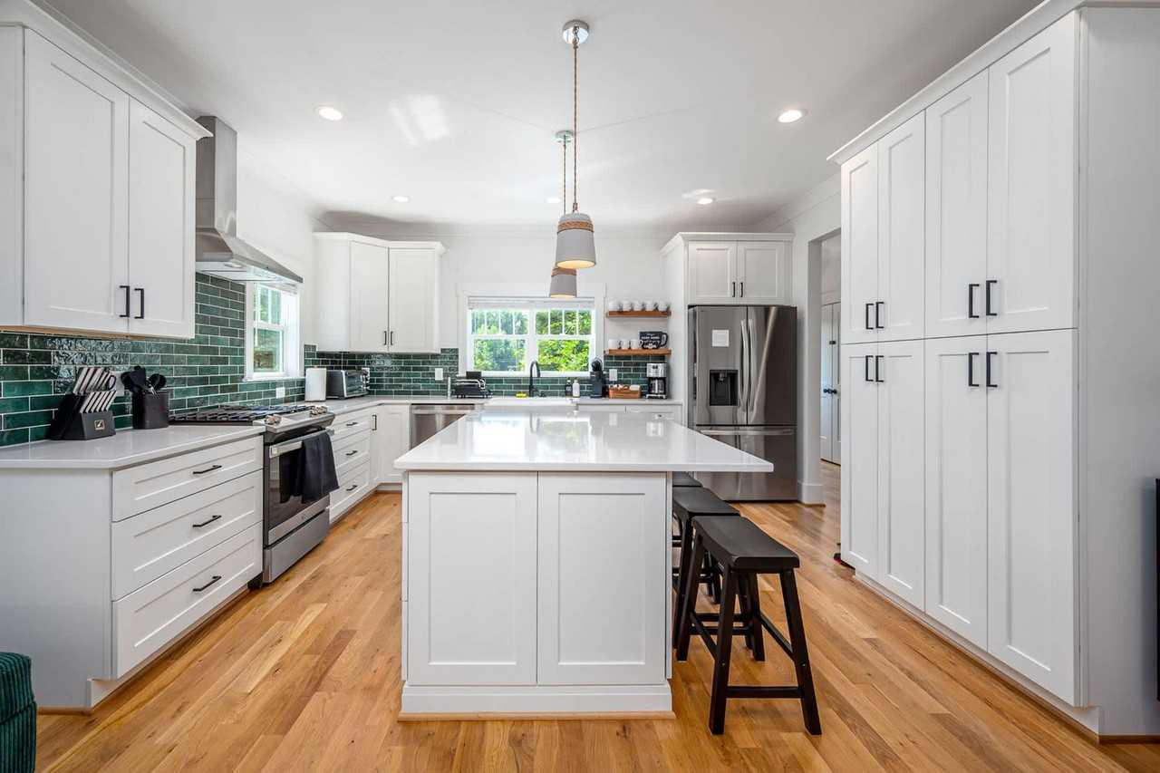 2019 James St #1300730P - Photo 5 of 50