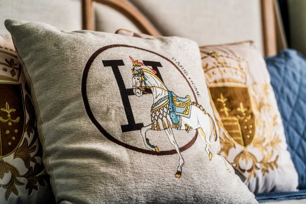 713 Grandin Rd #1298578P - Photo 6 of 46