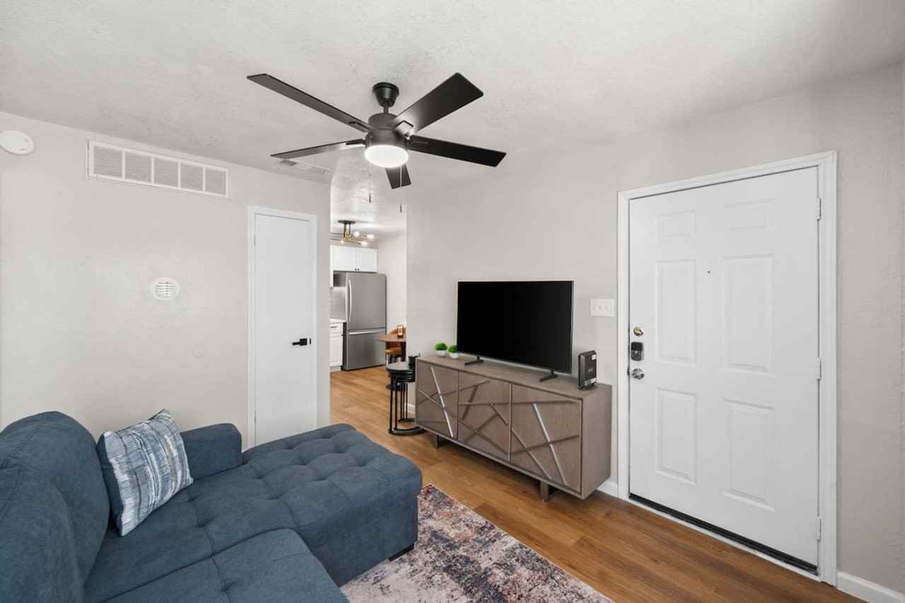 1700 Crest Point Dr #1301592P - Photo 2 of 26