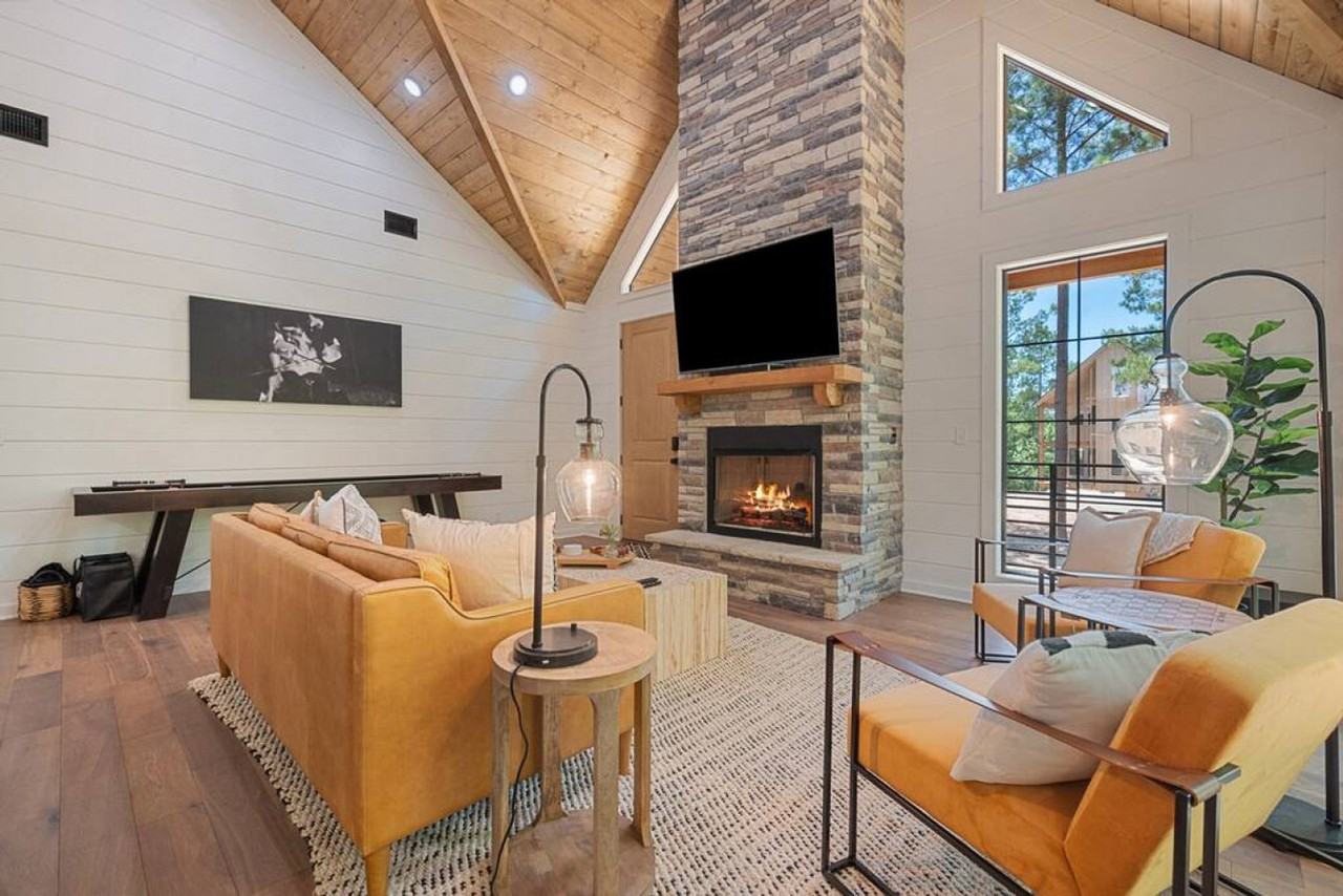42 Hickory Ridge Rd #1301586P - Photo 4 of 50