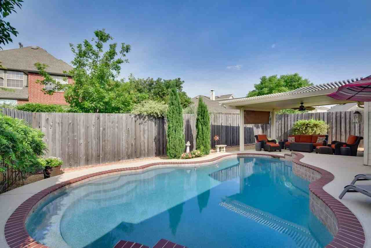 1705 Fairfax Dr #1301578P - Photo 2 of 37