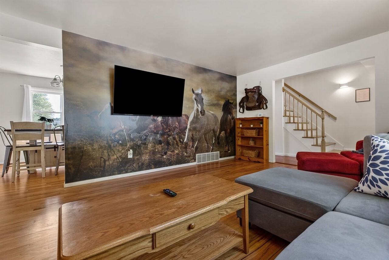 10 James Dr #1302144P - Photo 2 of 50