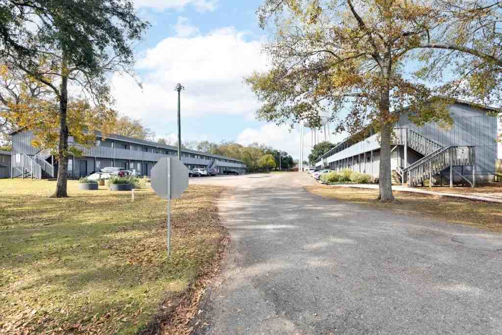 Spanish Oaks - Photo 5 of 6