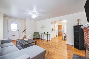 8411 Potomac Ave - Photo 1 of 1