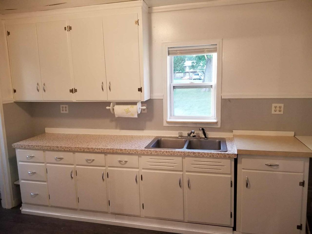 228 E 7th St #228E7th - Photo 3 of 3