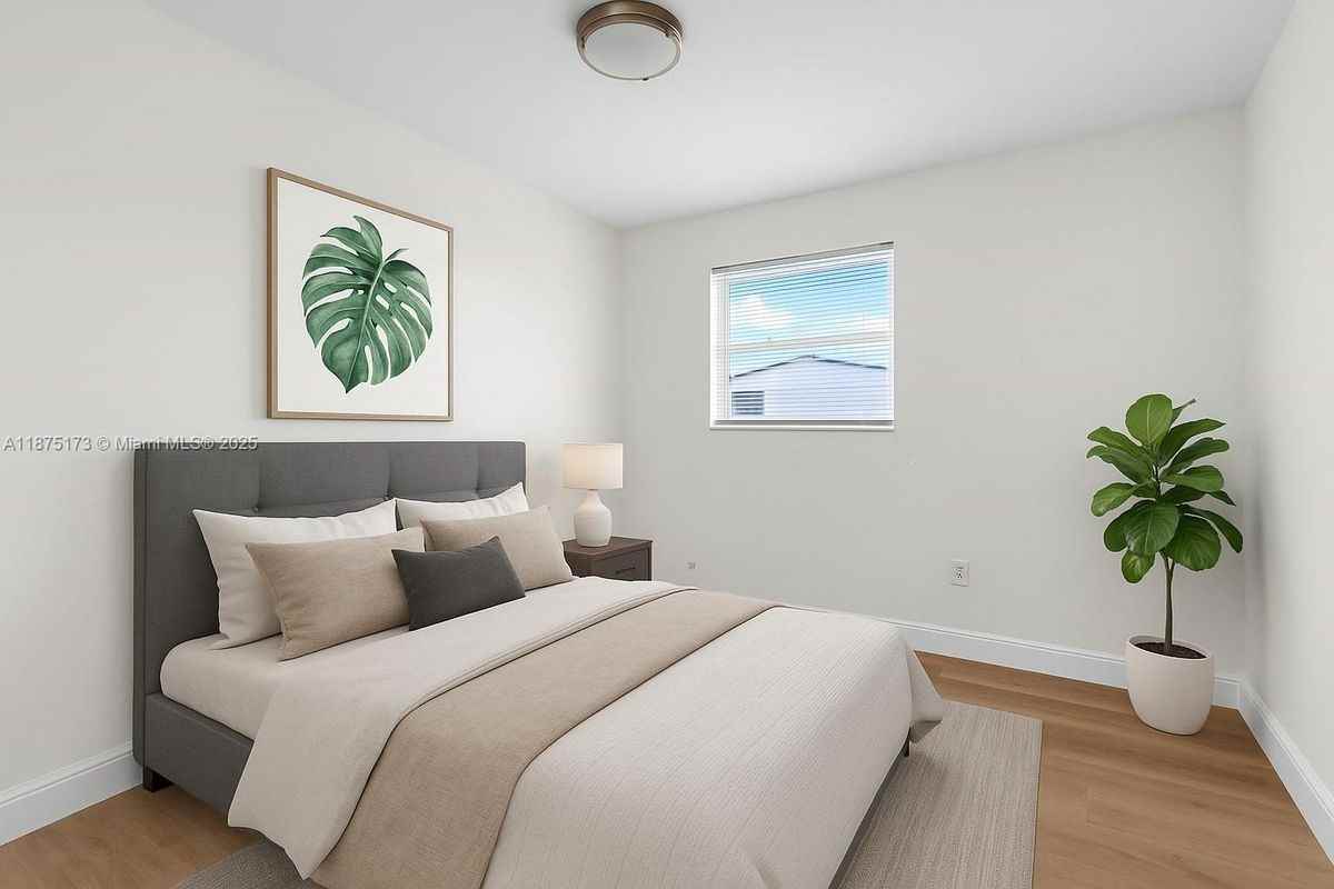18350 Sw 105th Ave ##1 - Photo 3 of 3
