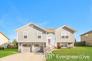 1403 S Huntington Dr - Photo 1 of 1