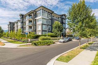 570 Seaborne Ave - Photo 1 of 1