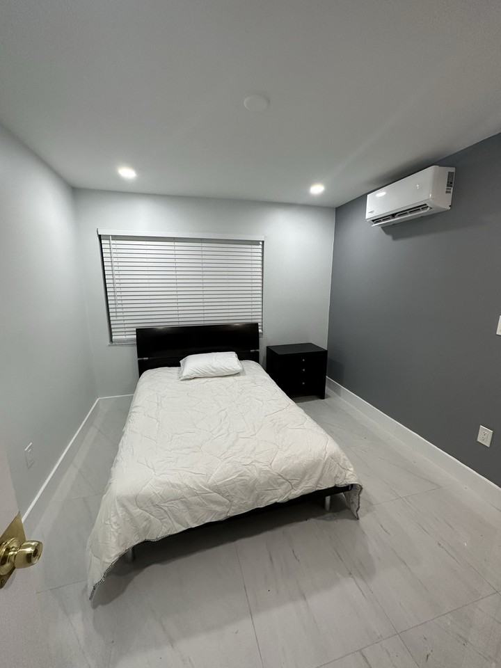 715 Sw 99th Court Cir - Photo 5 of 15