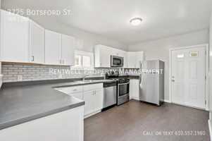 featured image of 3725 Botsford St