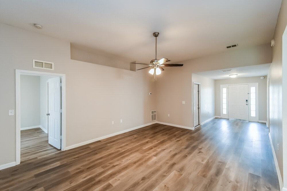 5342 Arlington Rd - Photo 4 of 16