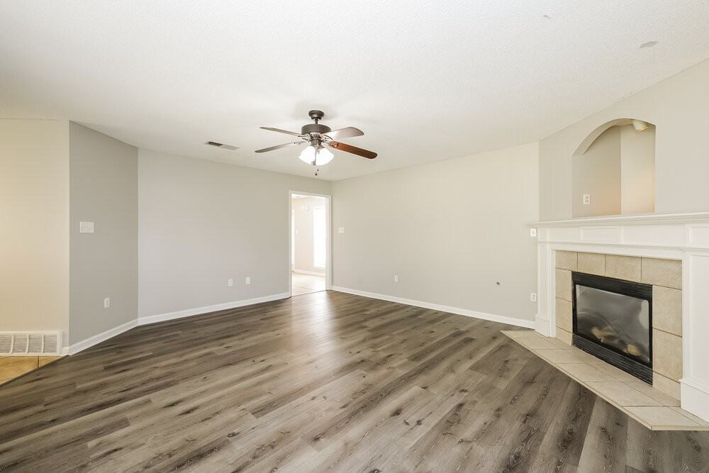 9456 Stone Point Dr - Photo 5 of 17