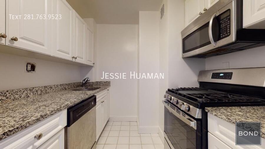 145 4th Ave #15CD - Photo 3 of 5