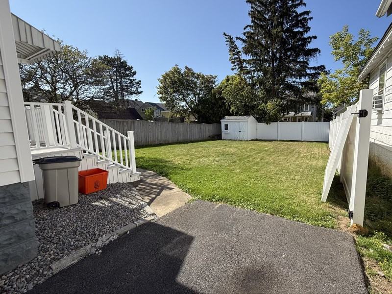 1804 Storrs Avenue - Photo 5 of 36