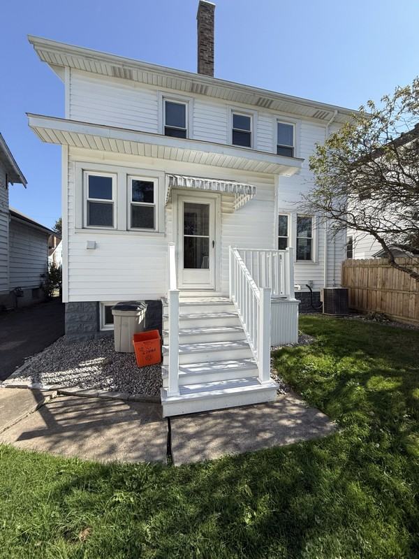 1804 Storrs Avenue - Photo 7 of 36