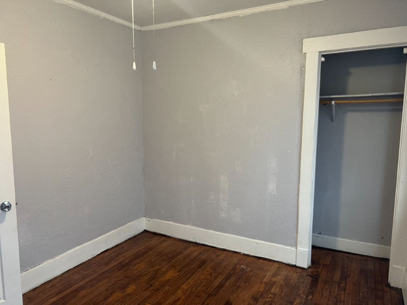 3138 N 16th St #LWR - Photo 4 of 8