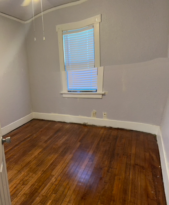 3138 N 16th St #LWR - Photo 6 of 8