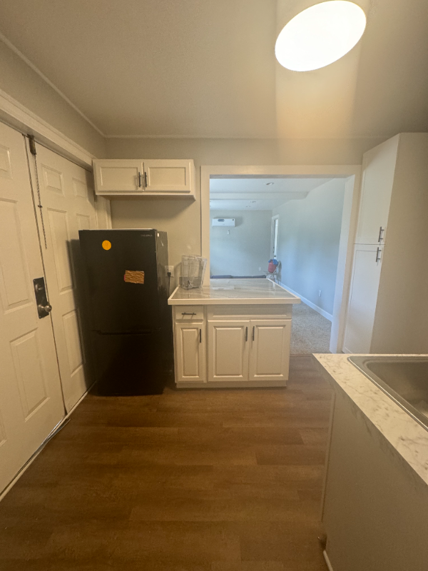 5053 Speedway Rd #APT - Photo 5 of 5