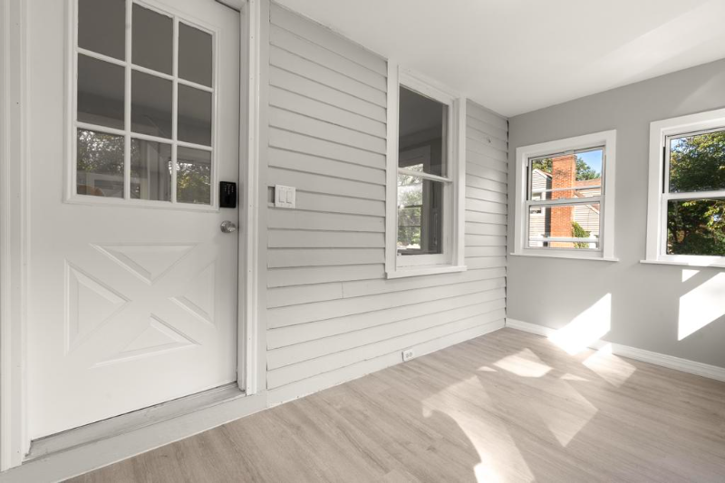 336 Summit St #338 - Photo 3 of 19