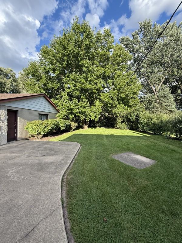 1007 N Gibbons Ave - Photo 2 of 3