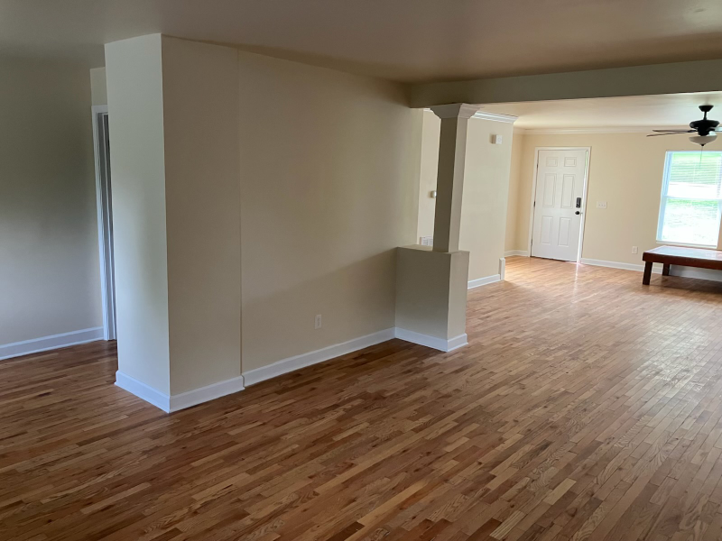 433 Harding Ave - Photo 2 of 9