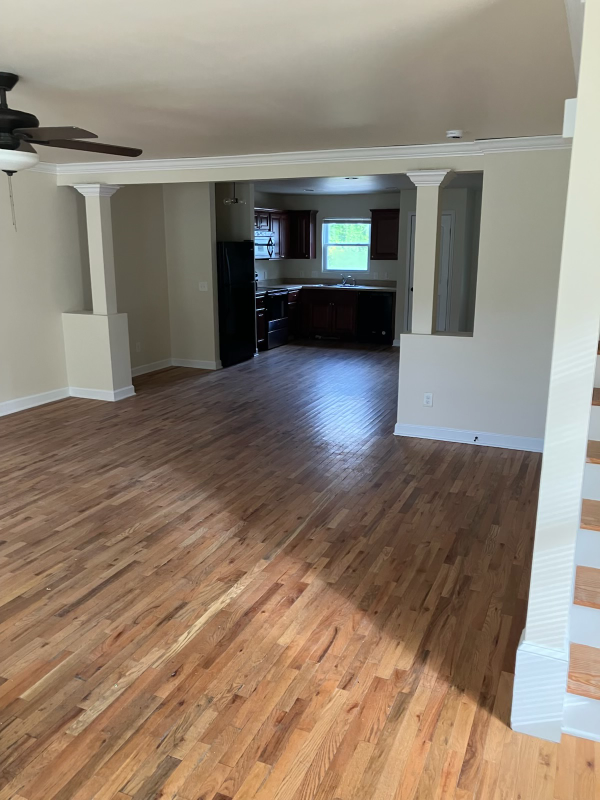 435 Harding Ave - Photo 2 of 9