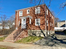 605 Main St #B - Photo 1 of 1