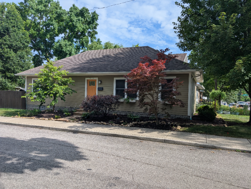 5105 Northeastern Ave - Photo 2 of 16